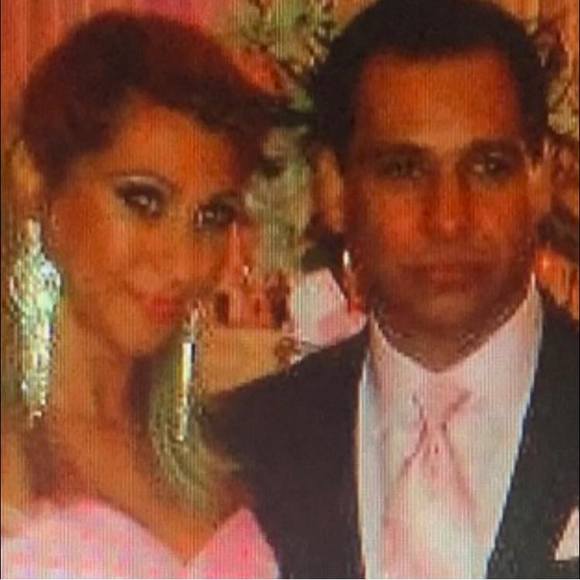 Meet your Posher, Ash - Picture 1 of 1